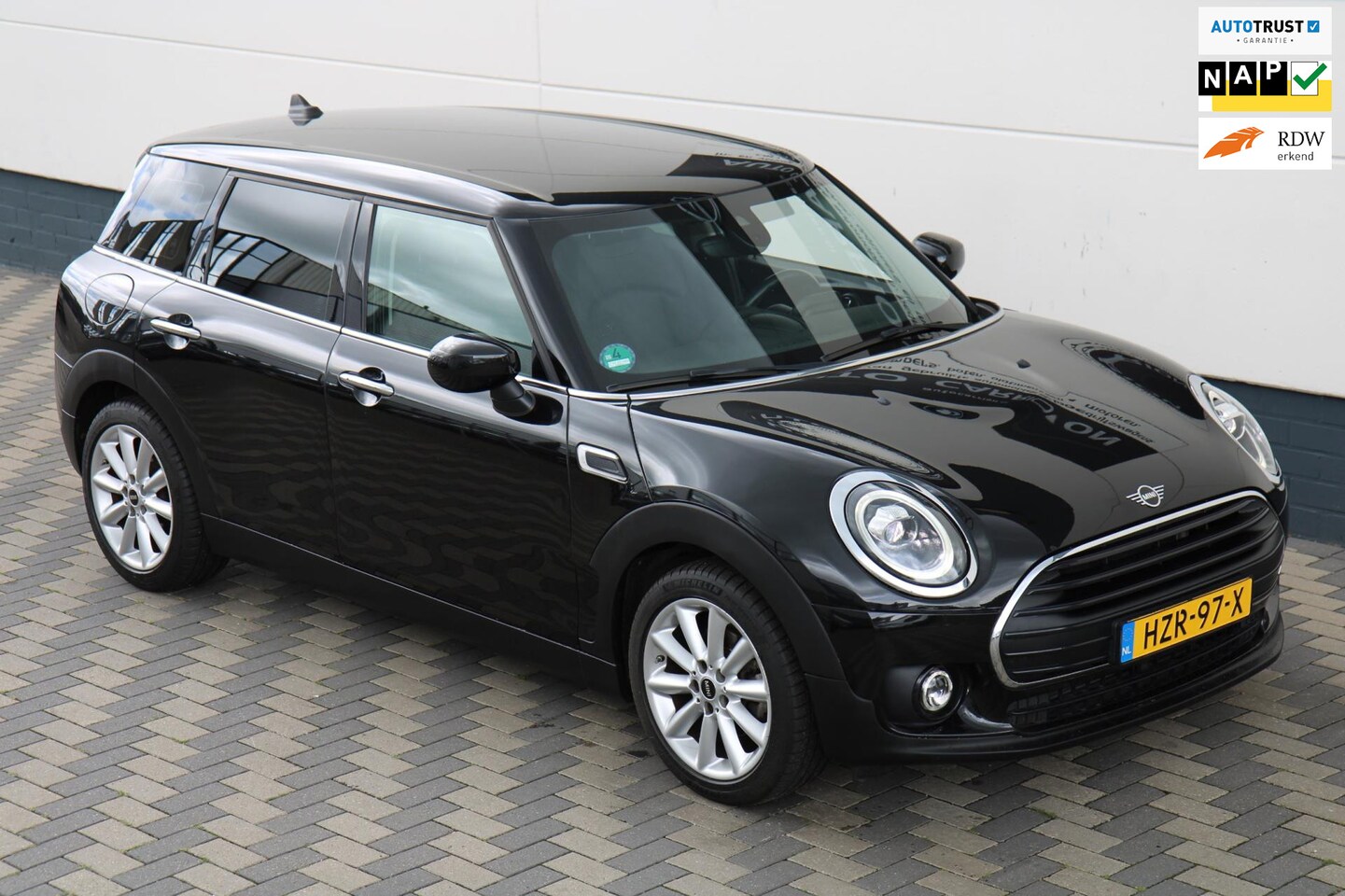 MINI Clubman - Mini 1.5 Navi Carplay Leder Keyless 1ste Eig !! - AutoWereld.nl