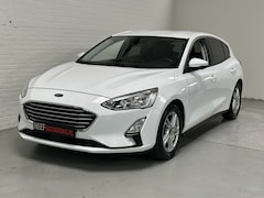 Ford Focus - 1.0 EcoBoost Titanium Business CLIMA / NAVI /CRUISE /TREKHAAK