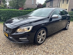 Volvo V60 - 1.6 T3 R-Design
