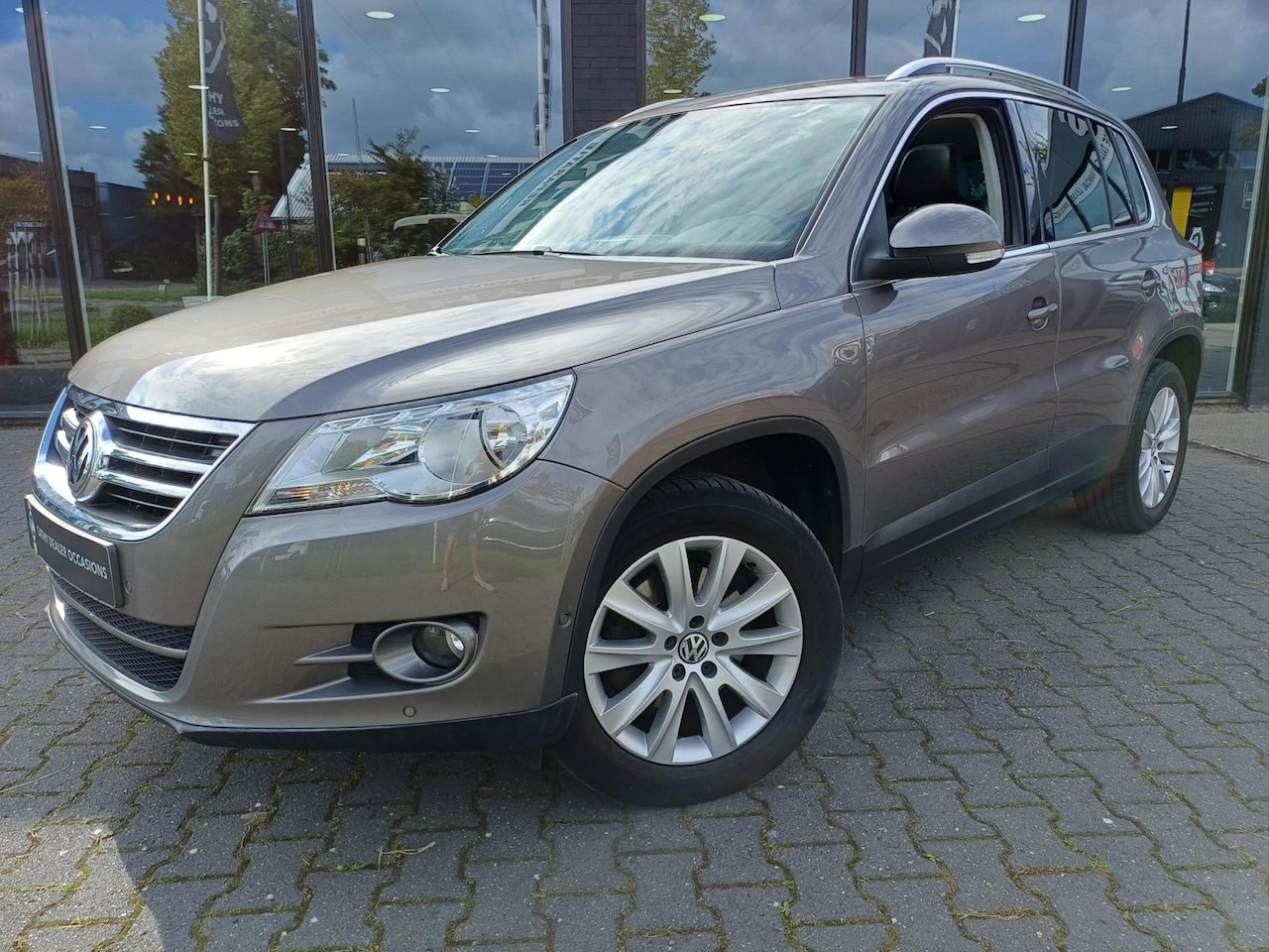 Volkswagen Tiguan - 1.4 TSI Sport&Style 150PK Panorama Leder NAV Climate Cruise Trekhaak - AutoWereld.nl