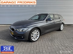 BMW 3-serie Touring - 318i Executive | Trekhaak | Navi | Automatische achterklep |