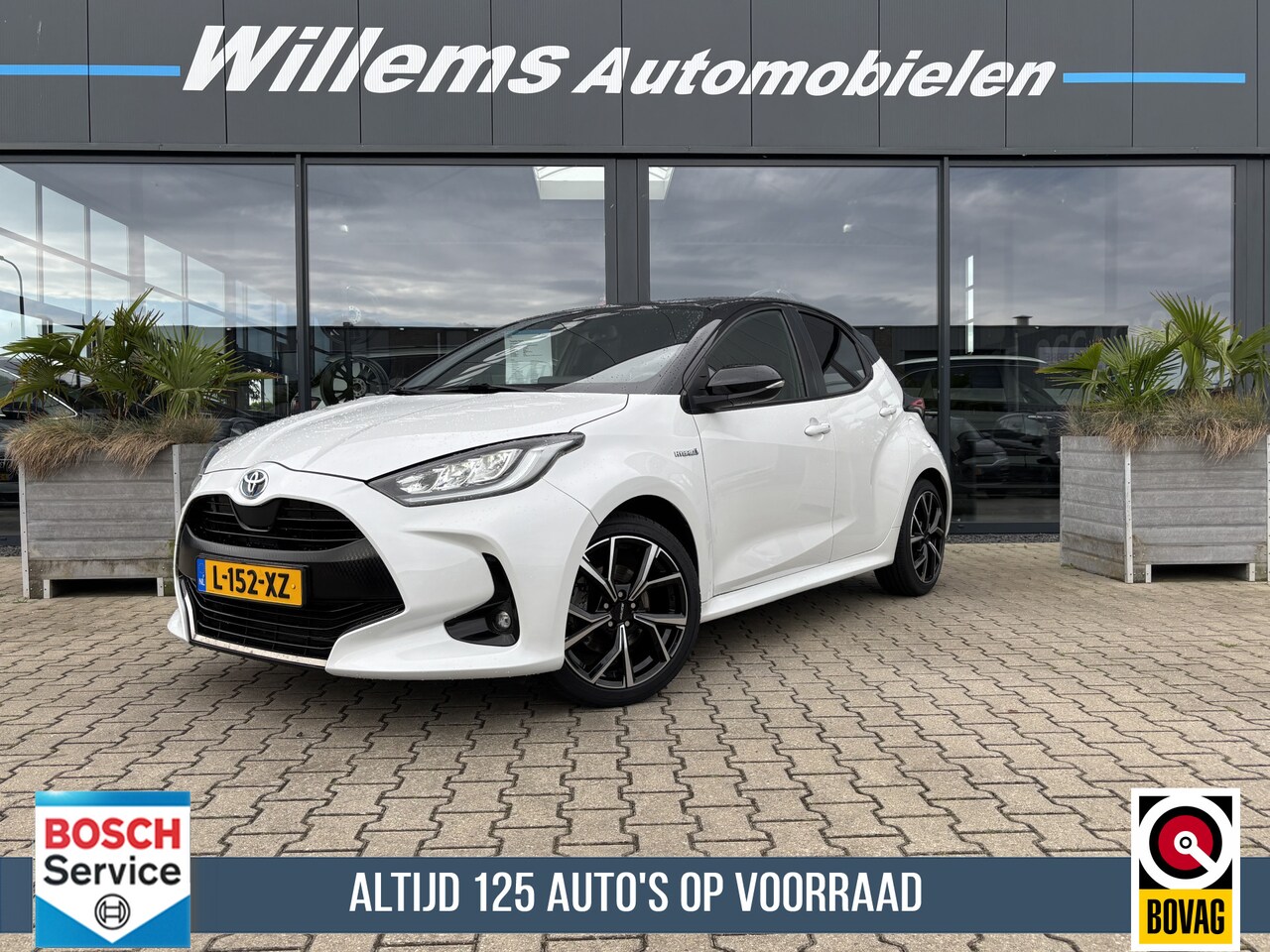 Toyota Yaris - 1.5 Hybrid Launch Edition Camera, Adaptive Cruise & Stoelverwarming Bi-Color Velgen 950,- - AutoWereld.nl