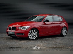 BMW 1-serie - 118i Business Sport / 5 Drs / Trekhaak / Navi / Meeneemprijs