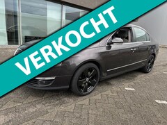 Volkswagen Passat - 2.0 FSI Sportline Business CLIMAT BJ 9-2006 APK 10-2025