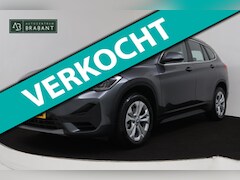 BMW X1 - SDrive18i Executive Edition (PARKEERSENSOREN, NAVIGATIE, CRUISE, STOELVERWARMING, AUTOMAAT
