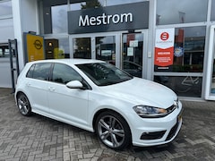 Volkswagen Golf - 1.4 TSI R-Line uitvoering Automaat 150PK Navigatie Connected ACT