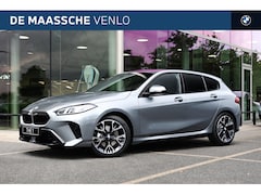 BMW 1-serie - 120 M Sport Automaat / Sportstoelen / Achteruitrijcamera / M Adaptief onderstel / Parking