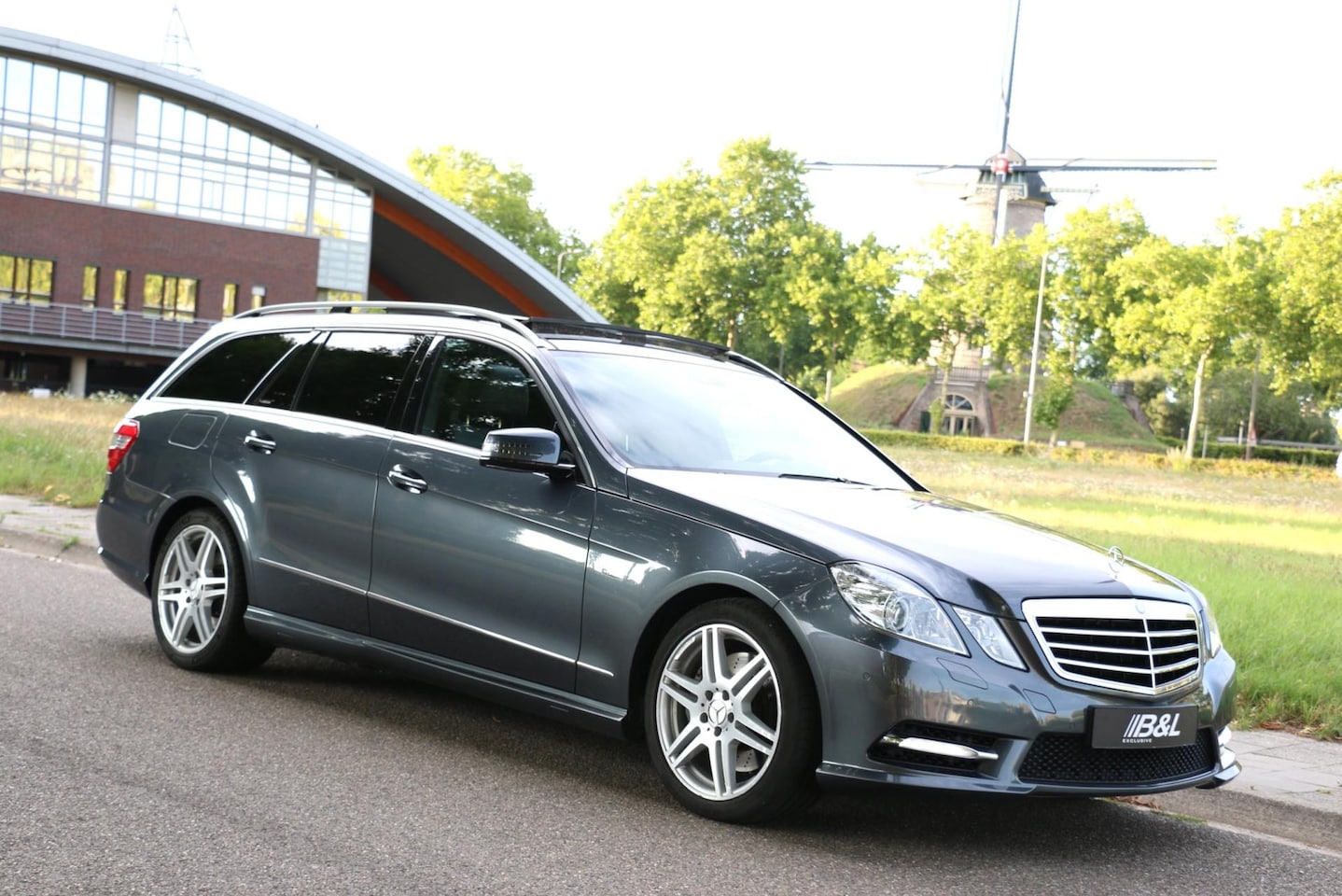 Mercedes-Benz E-klasse Estate - 350 AMG Line Avantgarde 225kW 7G-Tronic 306Pk 1e eigenaar 3.5 V6 Aut Alcantara Panoramadak - AutoWereld.nl