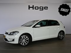Volkswagen e-Golf - E-DITION Automaat Clima Navigatie Stoelverwarming Warmtepomp Rijklaarprijs Inruil Mogelijk