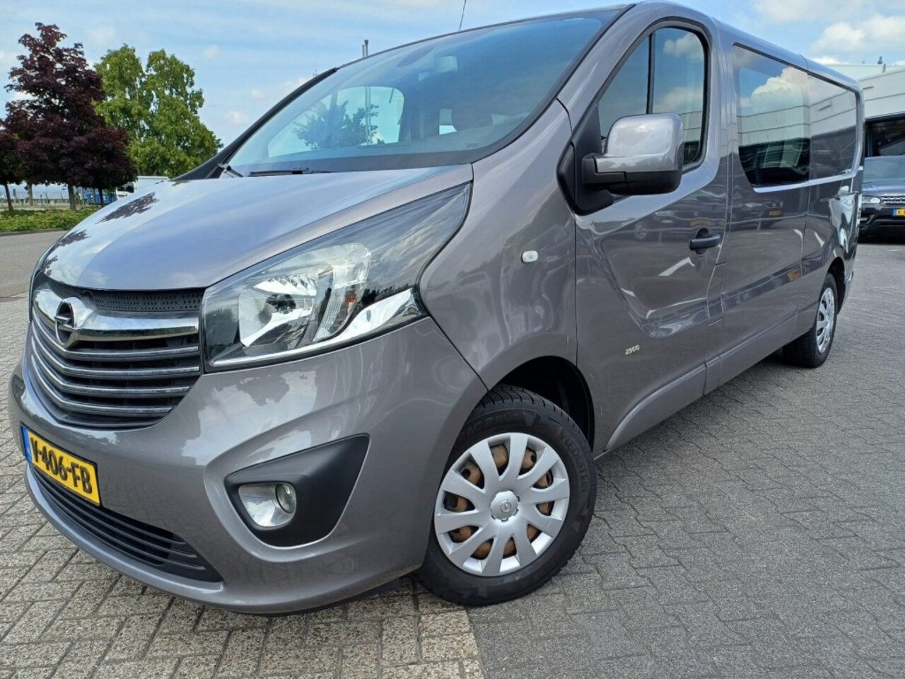 Opel Vivaro - 1.6 120PK L2H1 5 PERS 1e EIGENAAR 75.000KM CAMERA - AutoWereld.nl