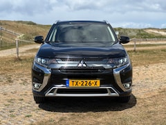Mitsubishi Outlander - 2.4 PHEV Intense
