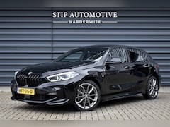 BMW 1-serie - 118i High Executive M Sport | M Sportstoelen | 18'' Velgen | Stoel + Stuurverwarming | Sfe