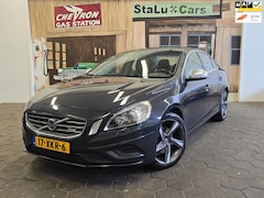 Volvo S60 - 1.6 T3 Kinetic/AIRCO/CRUISE/NAVI/N.A.P/APK 06-26/