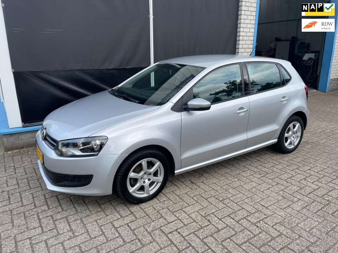 Volkswagen Polo - 1.4-16V Comfortline 1.4-16V Comfortline - AutoWereld.nl