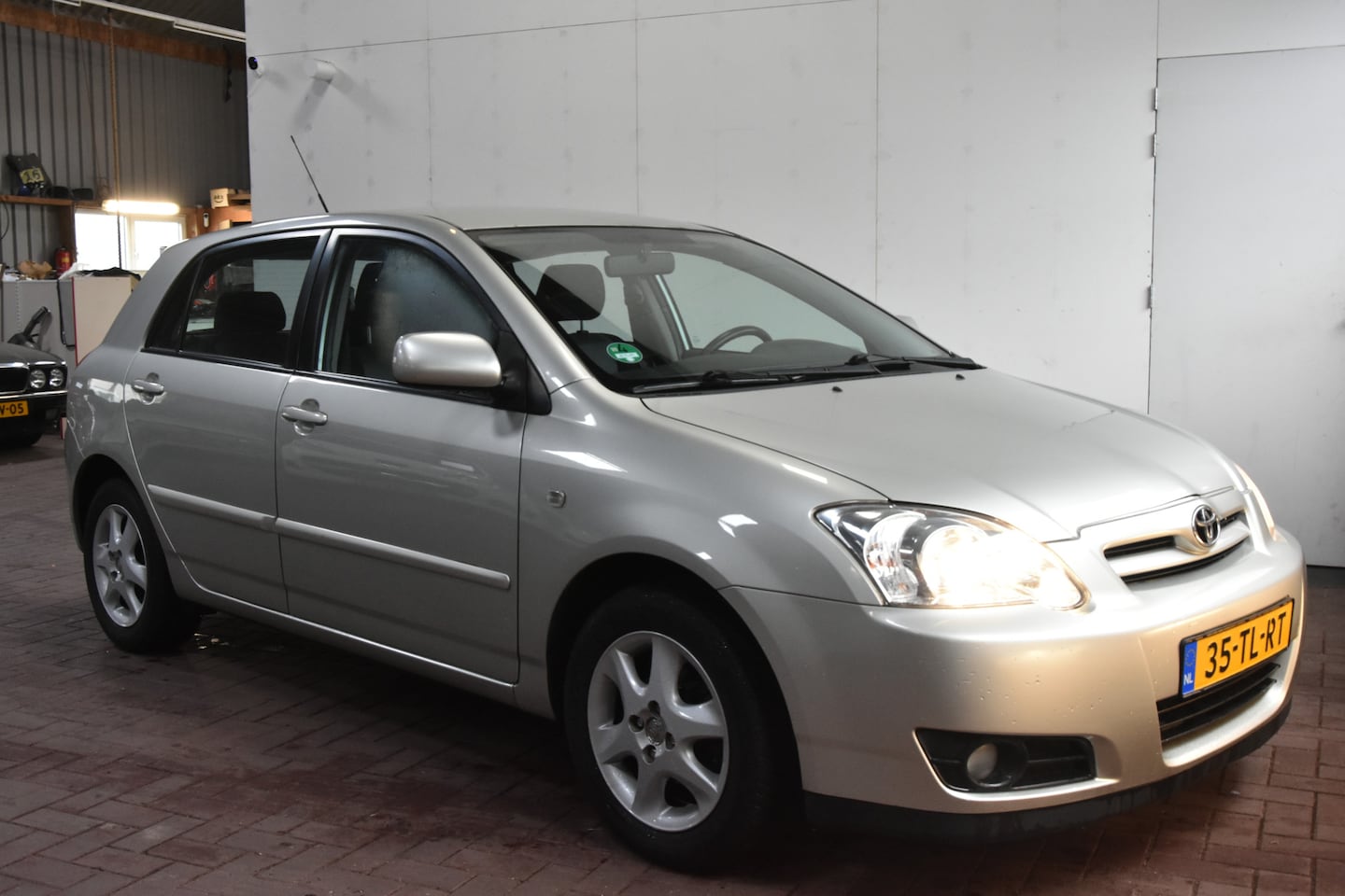 Toyota Corolla - 1.4 VVT-i Anniversary. Org NL Dealer onderhouden!! - AutoWereld.nl