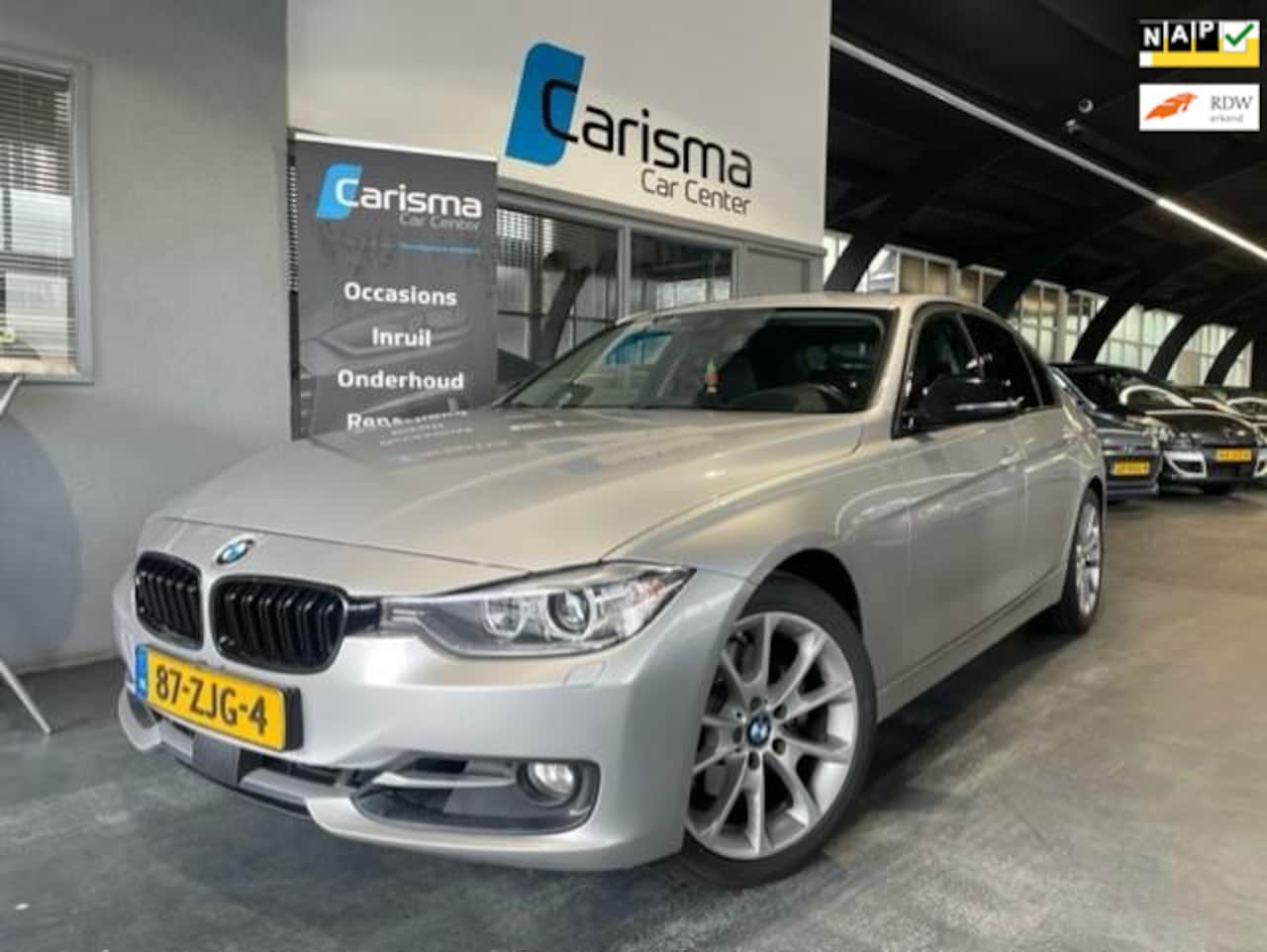 BMW 3-serie - 328i xDrive Upgrade Edition|Adpt Cruise|Navi|Xenon|PDC - AutoWereld.nl