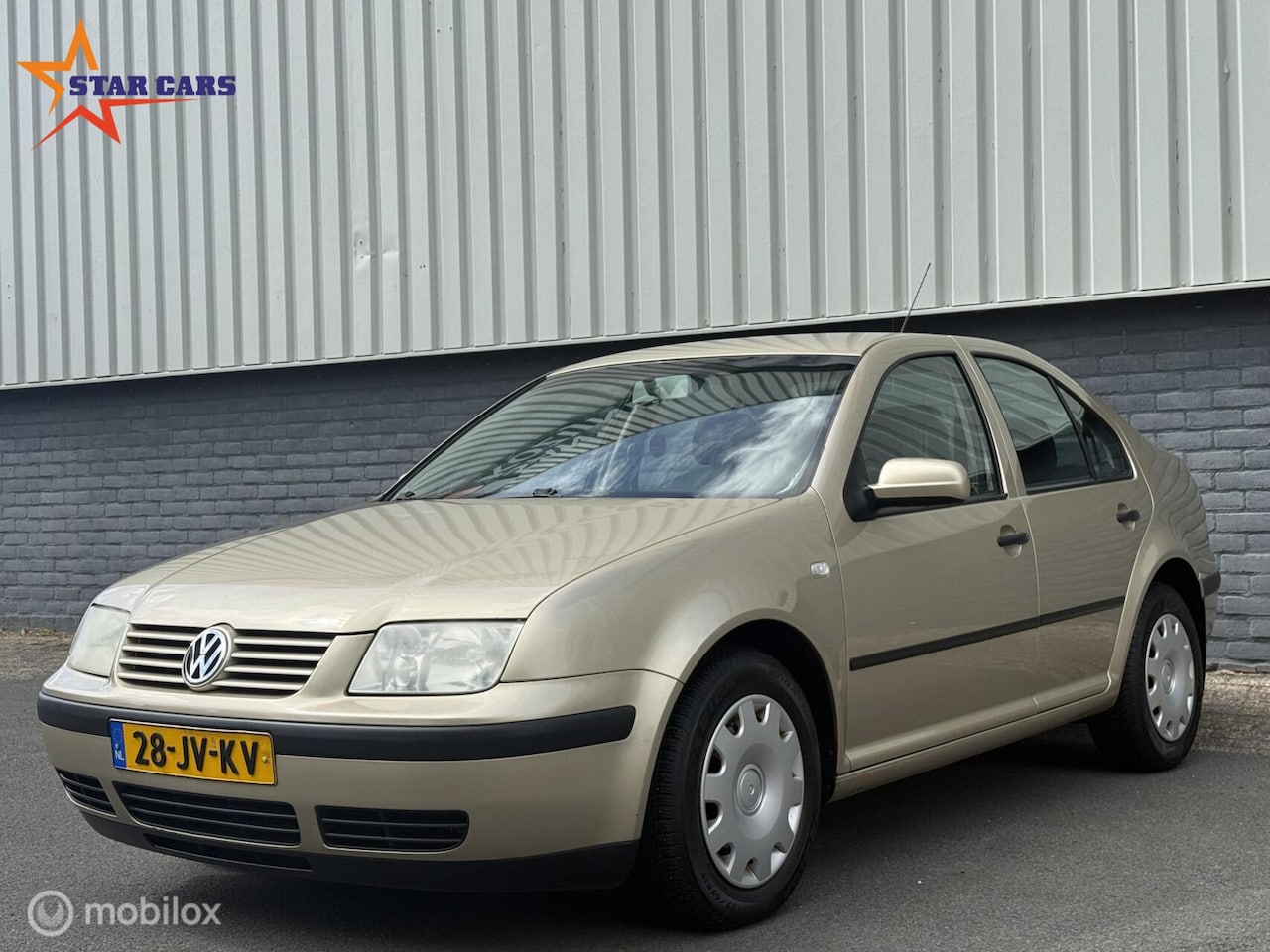 Volkswagen Bora - 2.0|Airco| Cruise| APK| Trekhaak - AutoWereld.nl