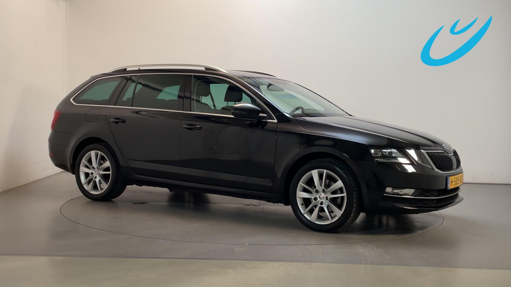 Skoda Octavia Combi - 1.0 TSI Greentech Business Edition Plus LED Leder Sfeerverlichting Stoelverwarming - AutoWereld.nl