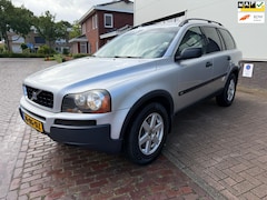 Volvo XC90 - 2.5 T Momentum/7persoons/Automaat/Cruise-c/Climate-c/Leder/Trekhaak
