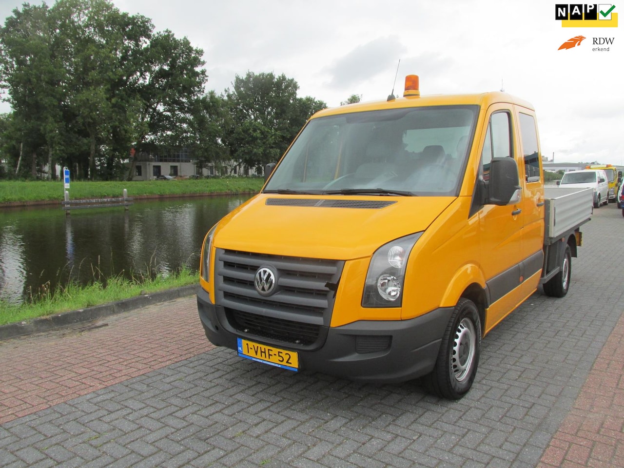 Volkswagen Crafter - 32 2.5 TDI pick up dubbele cabine 6 persoons - AutoWereld.nl