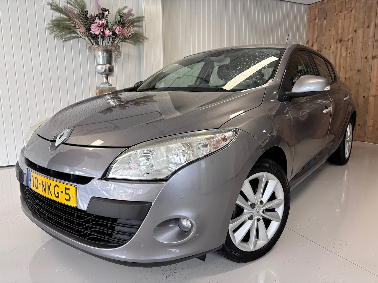 Renault Mégane - 1.6 Celsium 1.6 Celsium, navi, apk, cruise control, etc.... - AutoWereld.nl