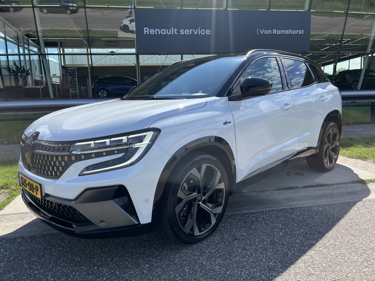 Renault Austral - 1.2 E-Tech full hybrid 200 PK iconic esprit Alpine / 4-Control / Head-Up / Stoelverw. + St - AutoWereld.nl