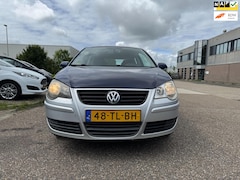 Volkswagen Polo - 1.4-16V Optive+ Climate