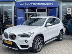 BMW X1 - xDrive20i Executive X Line | Elek. achterklep | Navi | PDC | Info 0492-588988