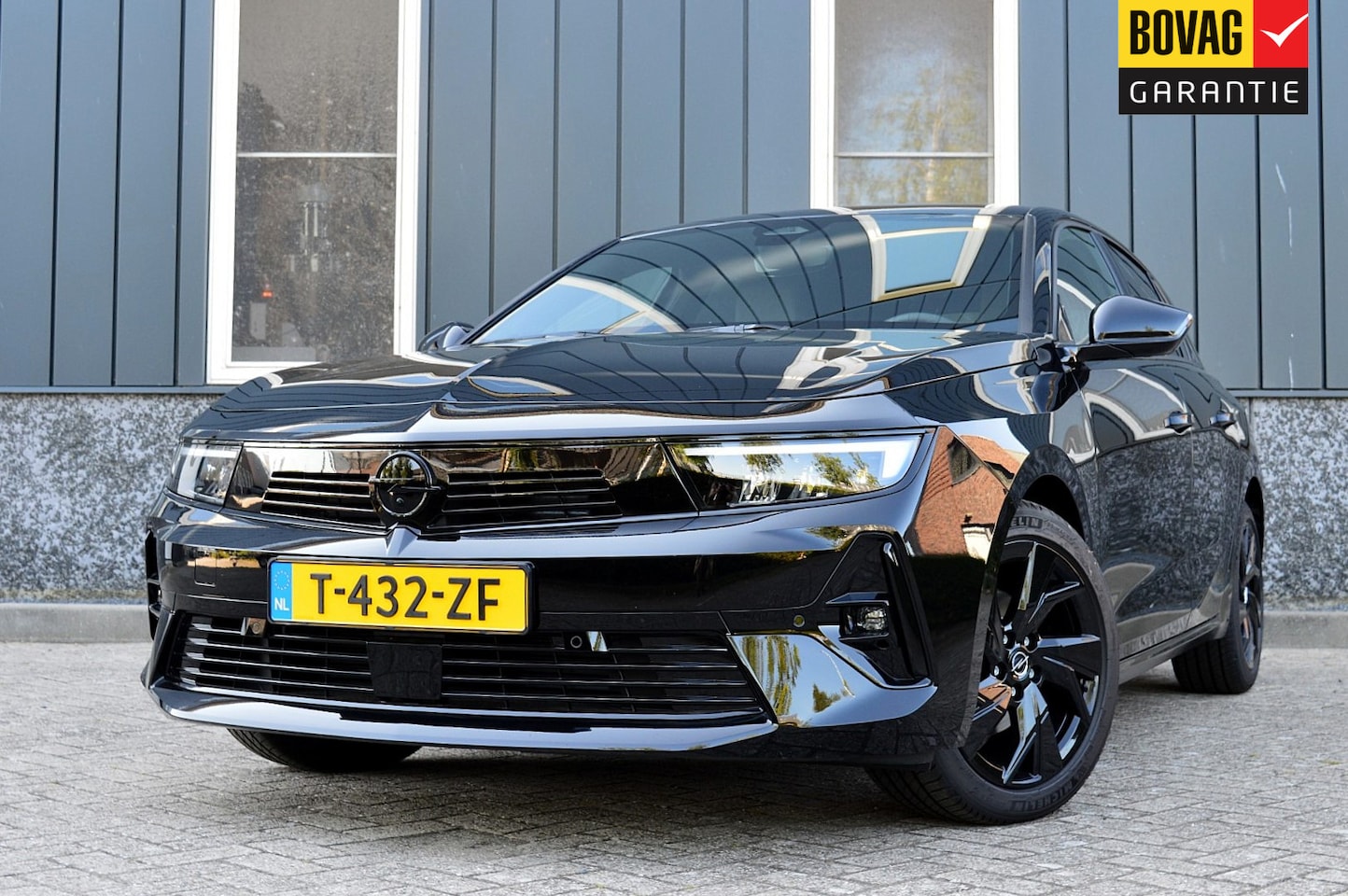 Opel Astra - 1.2 GS Line Rijklaarprijs-Garantie Navigatie Led Camera Sport interieur Leder/Stof - AutoWereld.nl