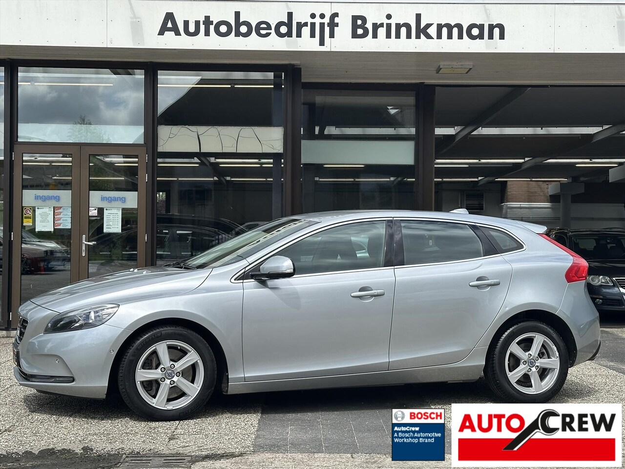 Volvo V40 - 2.0 D4 Summum Business 2.0 D4 190PK Summum Business - AutoWereld.nl
