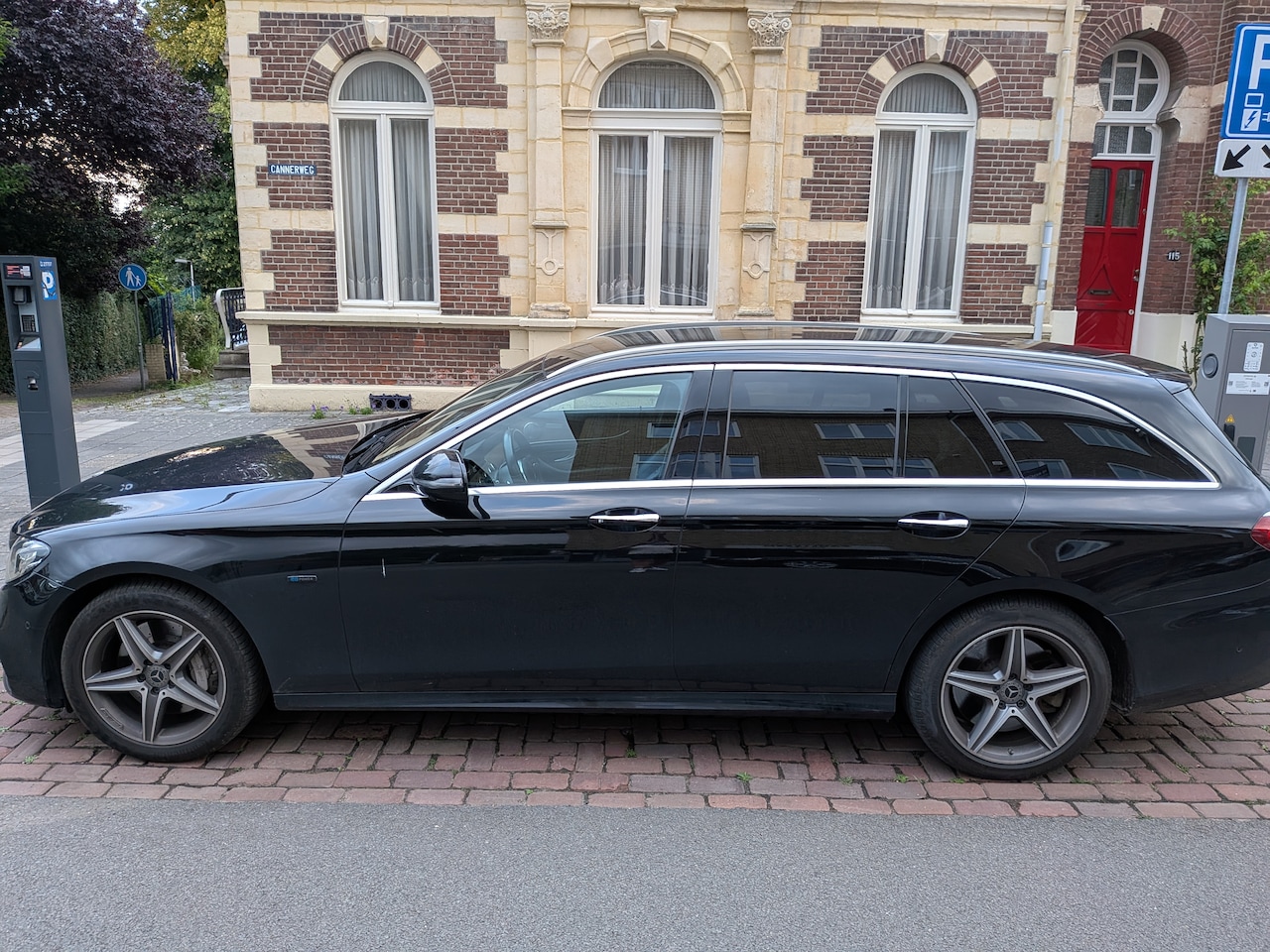 Mercedes-Benz E-klasse Estate - 300 de Business Solution AMG - AutoWereld.nl
