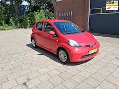 Toyota Aygo - 1.0-12V +