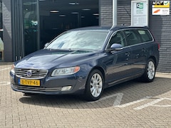 Volvo V70 - 2.0 D4 Nordic+/LEDER/NAVI/AIRCO/TREKHAAK