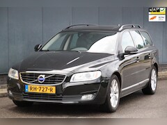Volvo V70 - 2.0 D3 Classic Edition Elek-Dak/Xenon/Leer/Parkeersensor/Trekhaak