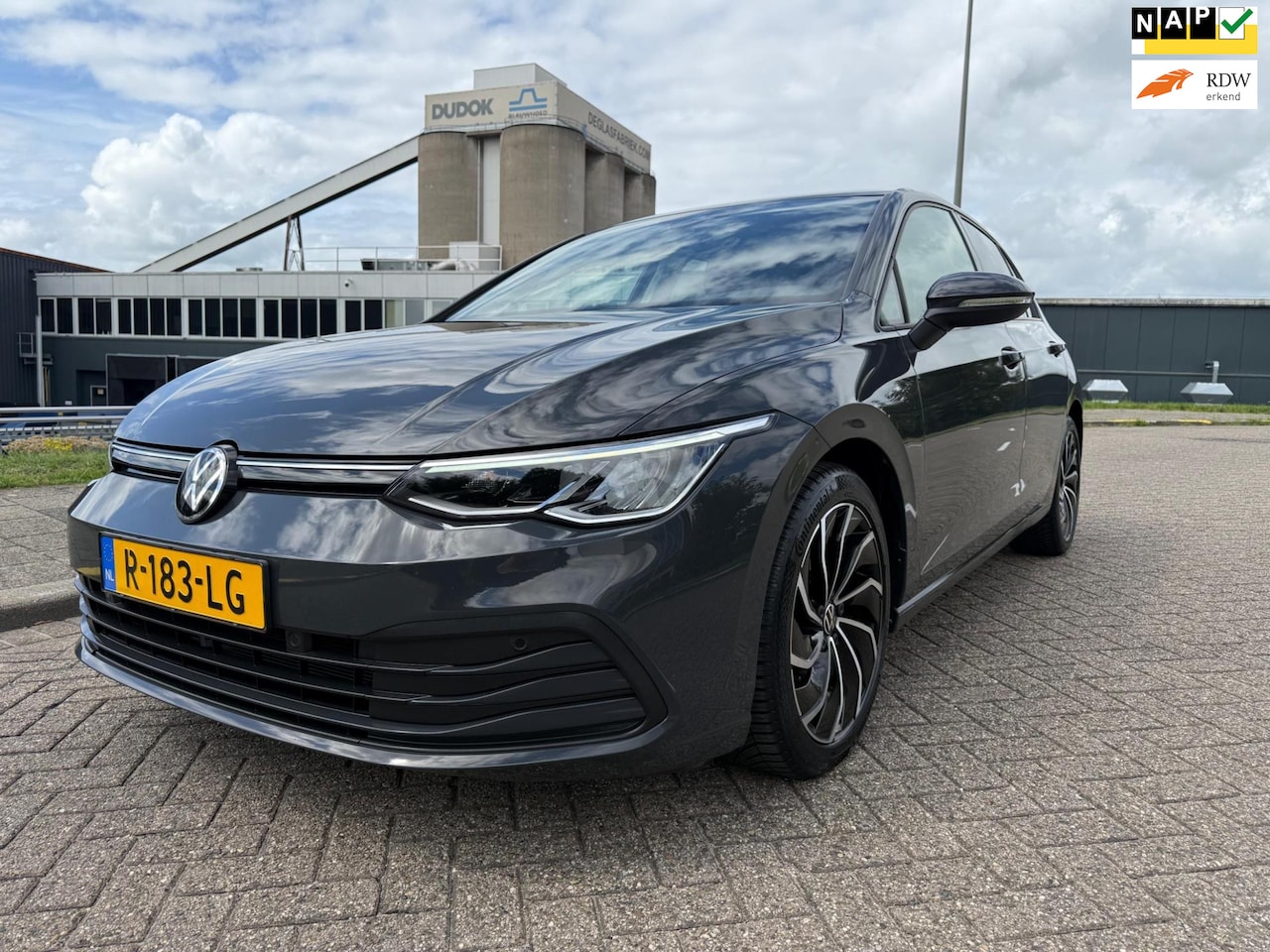 Volkswagen Golf - 1.0 eTSI Life - AutoWereld.nl
