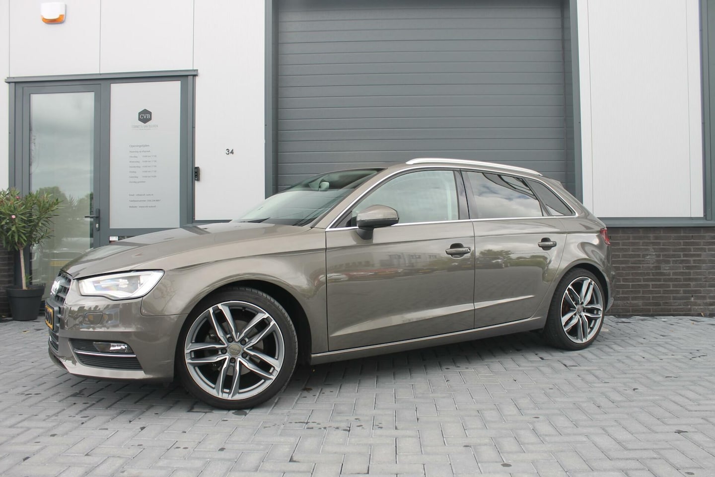 Audi A3 Sportback - 1.2 TFSI Ambition Pro Line + NAP Orig. NL - AutoWereld.nl
