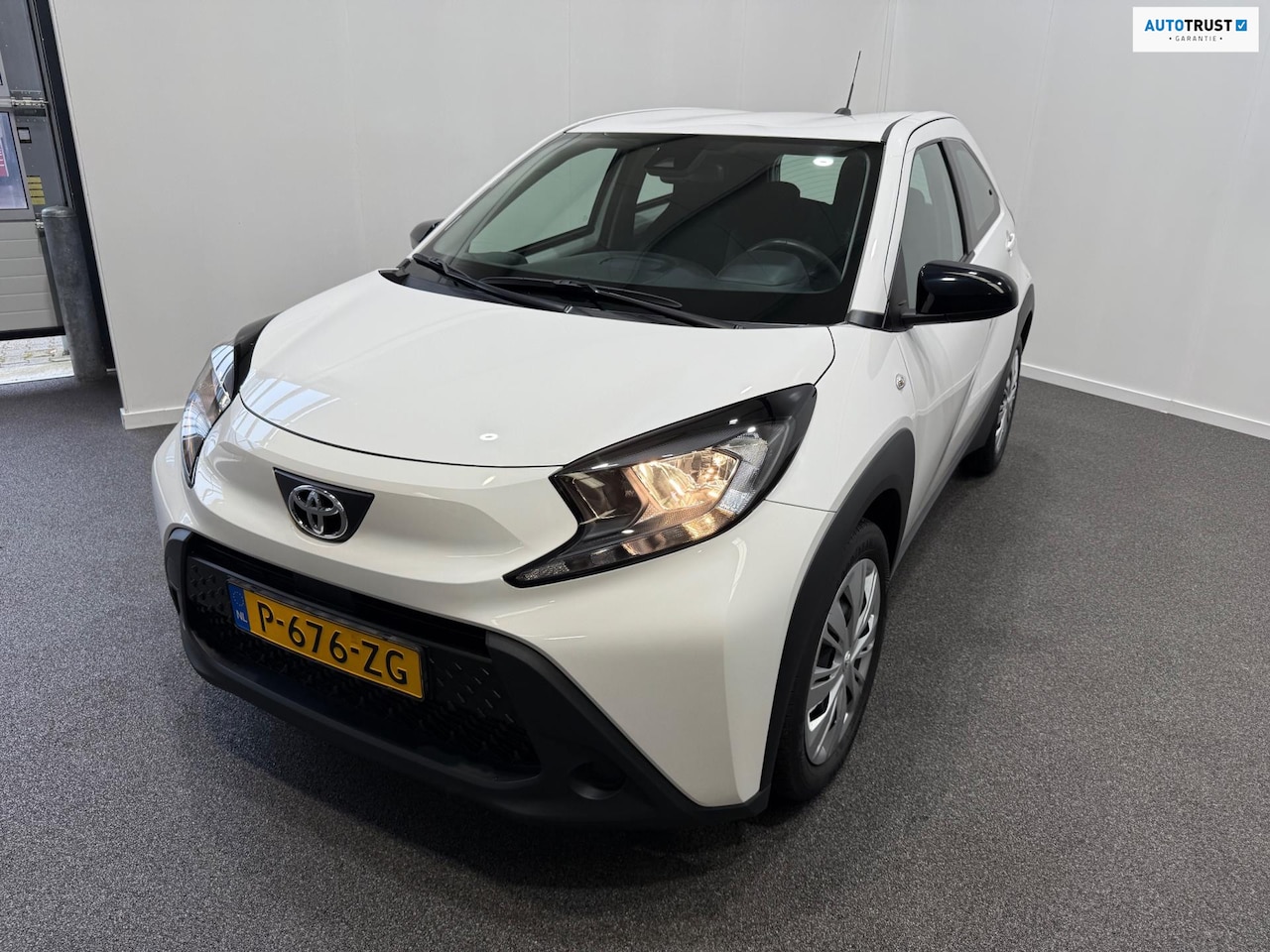 Toyota Aygo X - 1.0 VVT-i MT play 1.0 VVT-i MT Play - AutoWereld.nl
