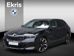 BMW i5 Touring - M60 xDrive M Sportpakket Pro | Innovation Pack | Travel Pack | Glazen panoramadak | Drivin