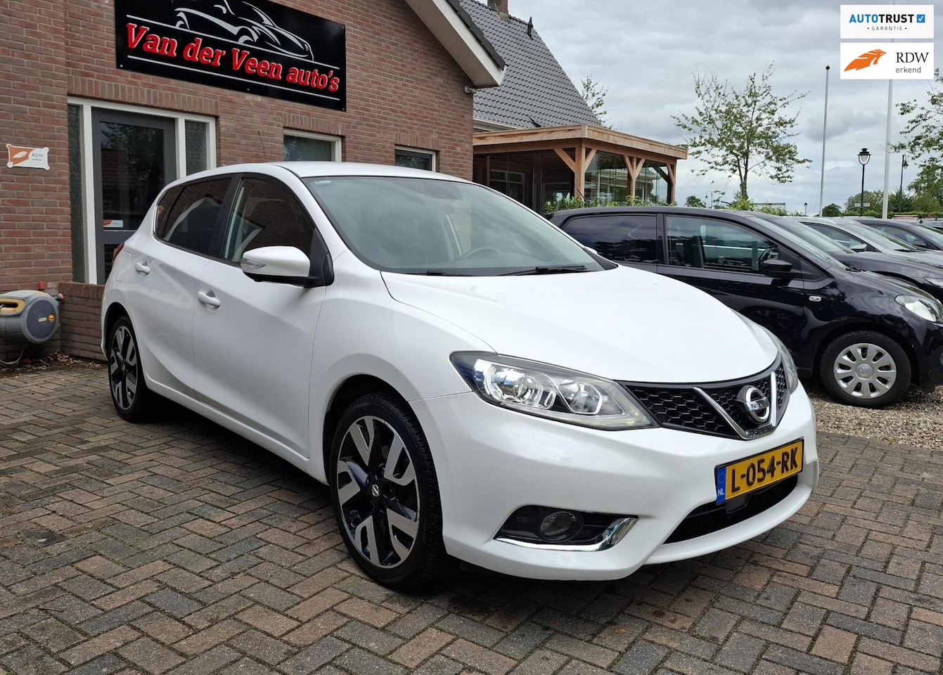 Nissan Pulsar - 1.2 DIG-T Tekna. zeer luxe! Leder, trekhaak, stoelverwarming, 360 camera, navi, dealer ond - AutoWereld.nl