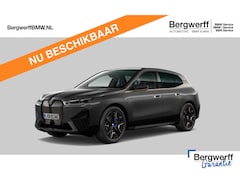 BMW iX - xDrive40 - Sportpakket - Pano - Trekhaak - Soft Close - Driving Ass Prof - Lasers