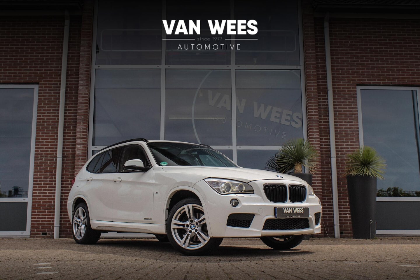 BMW X1 - E84 sDrive20i High Executive M-sport | M-pakket | Automaat | NL auto | 184 pk | Dakraam | - AutoWereld.nl