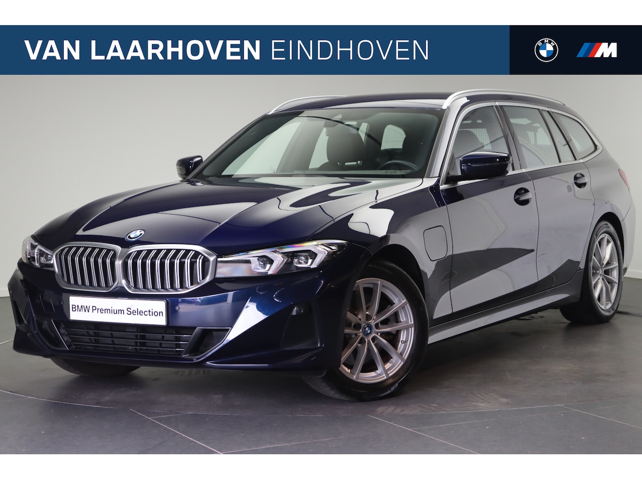 BMW 3-serie Touring - 330e Automaat / Sportstoelen / Stoelverwarming / Widescreen Display / Cruise Control / PDC - AutoWereld.nl
