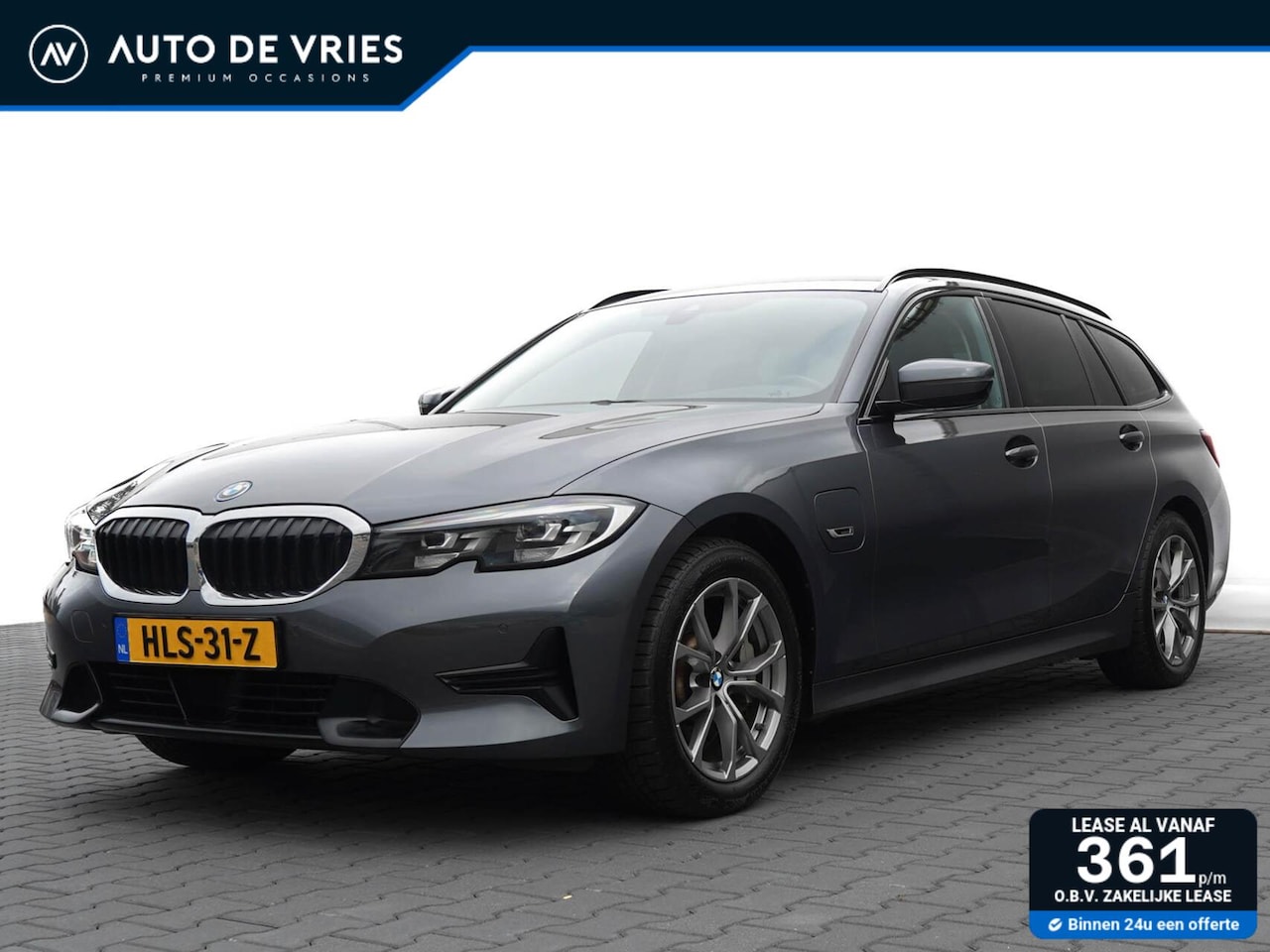 BMW 3-serie Touring - 330e 293pk Sport Line | Full LED | Carplay | Stoel/stuurverwarming | Trekhaak - AutoWereld.nl