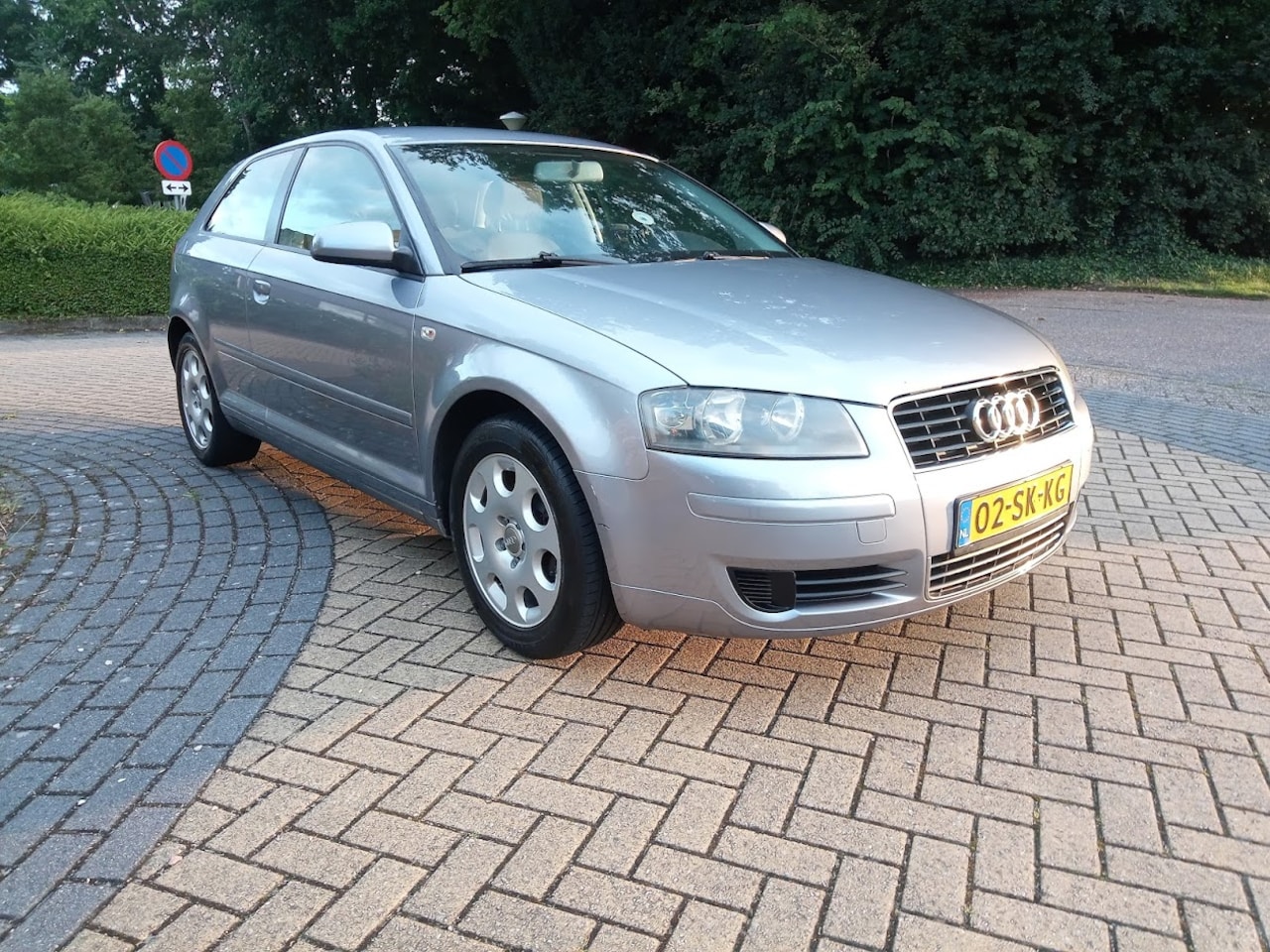 Audi A3 - 1.6 Attraction Nieuwe apk tot 26/9/26 , nette staat, lees tekst . - AutoWereld.nl