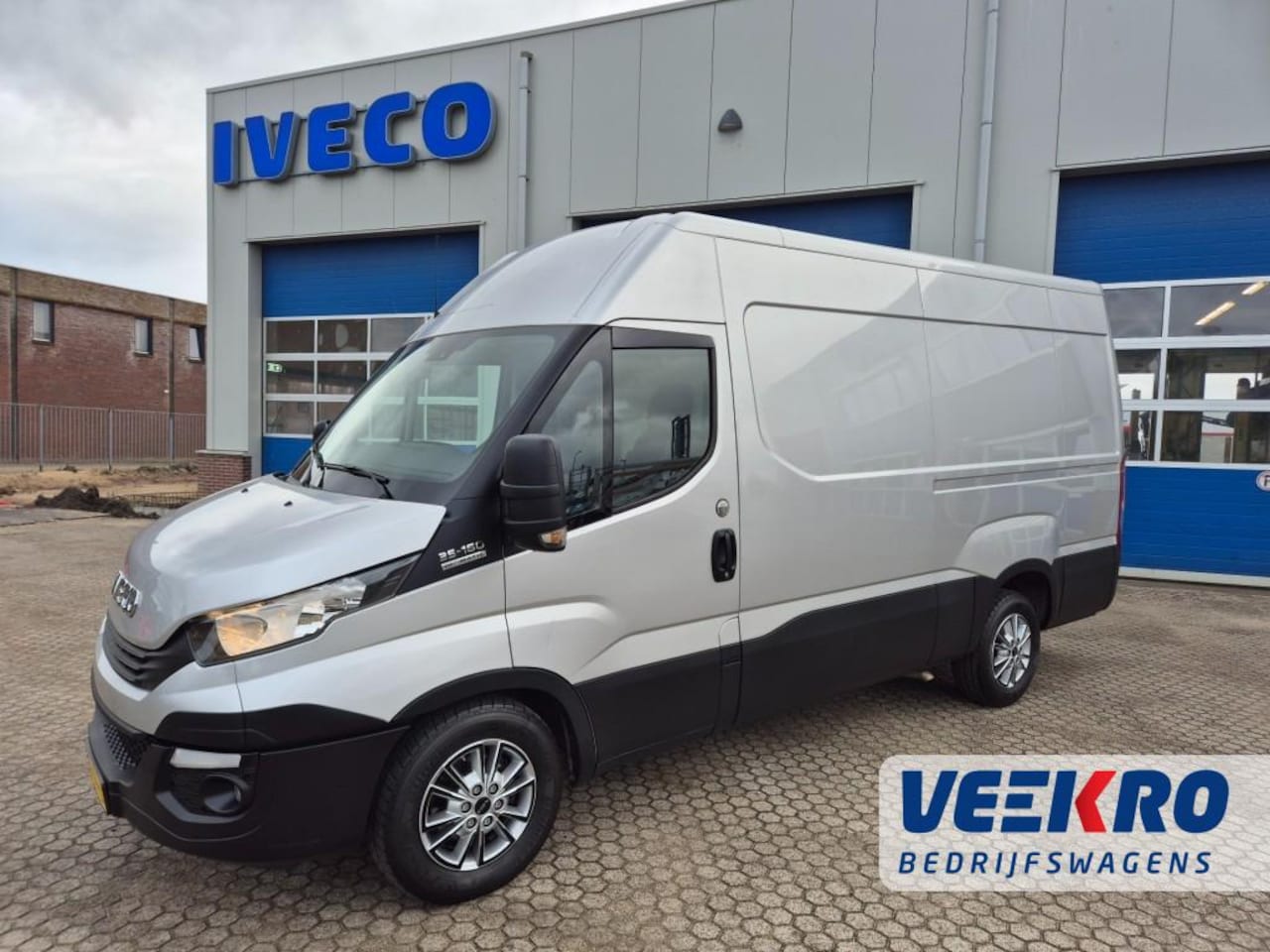 Iveco Daily - 3500Kg 160PK automaat - AutoWereld.nl