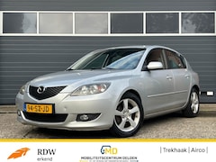 Mazda 3 Sport - 3 1.6 EXECUTIVE SPORTL. / Trekhaak / Climate / All- season /