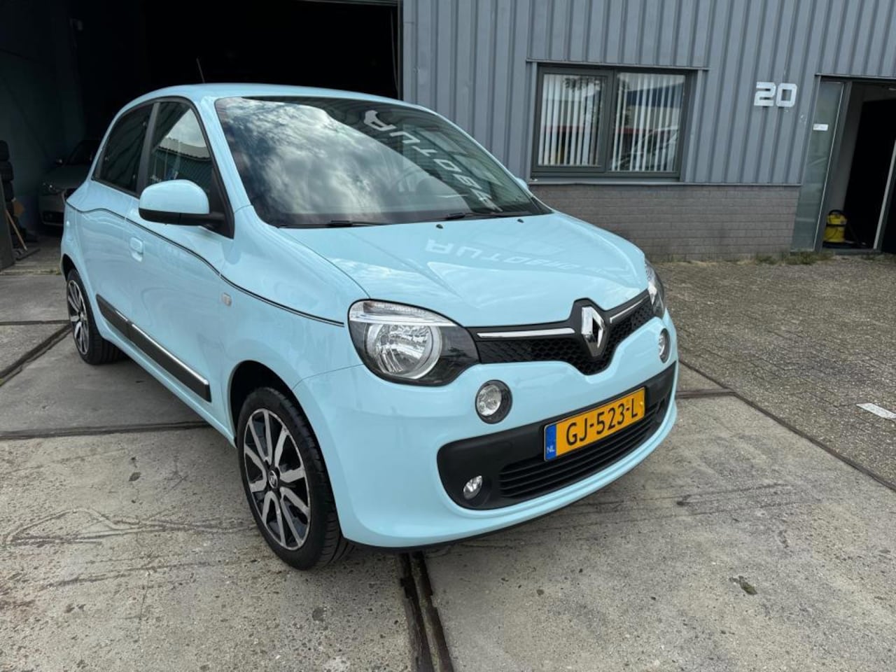 Renault Twingo - 1.0 SCe Airco,Cruise,NAP - AutoWereld.nl