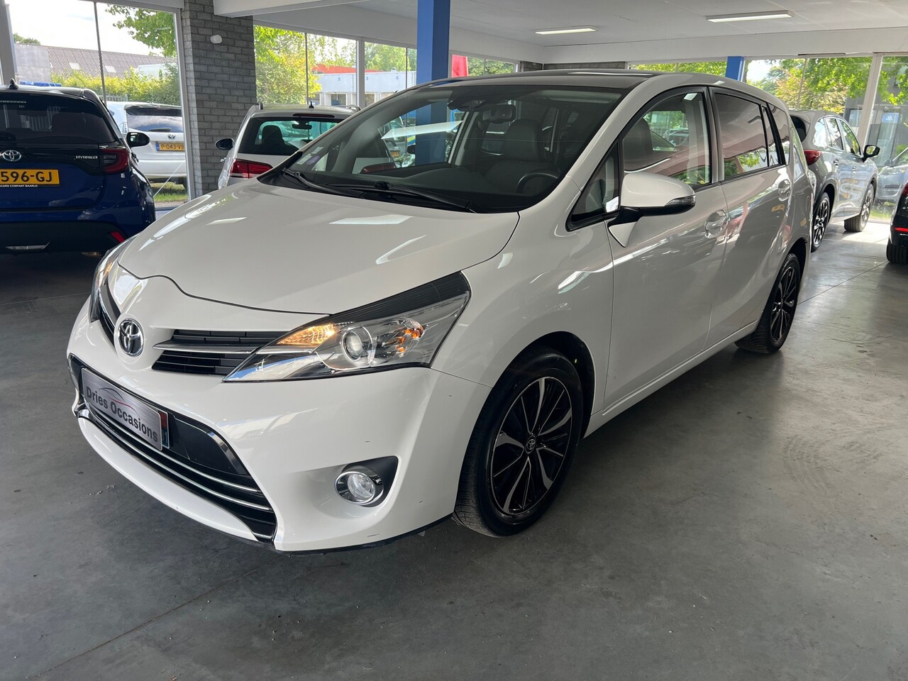Toyota Verso - 1.8 VVT-i Executive 7 persoons Automaat! - AutoWereld.nl