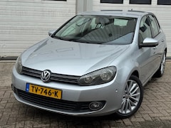 Volkswagen Golf - 1.4 TSI Highline Airco/Trekhaak/Navi/Parkeersensoren/aut/stoelverwarming