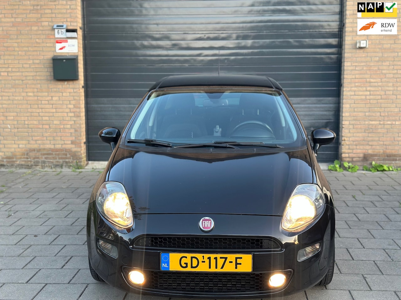 Fiat Punto Evo - 0.9 TwinAir Lounge Apk Clima Cruise Control LM velgen Lage km - AutoWereld.nl